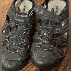 Kamik Crab sandals /water shoes-  size 4